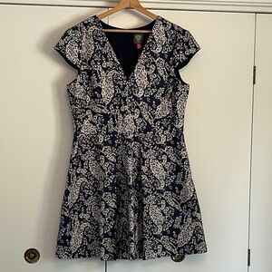 Vince Camuto Navy and Cream Paisley Dress